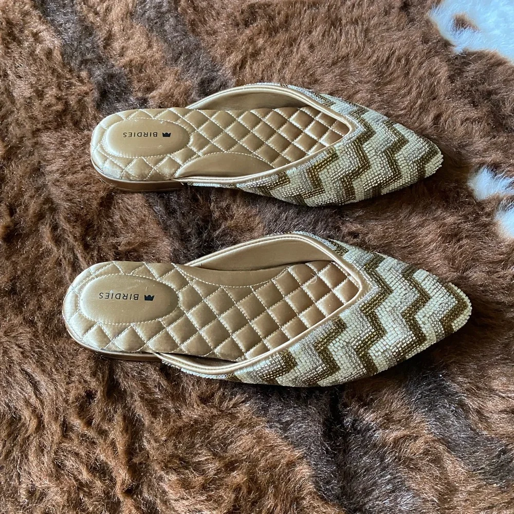 Birdies The Swan Gold White Champagne Chevron Holiday Almond Toe Mules size 7 - Picture 5 of 10